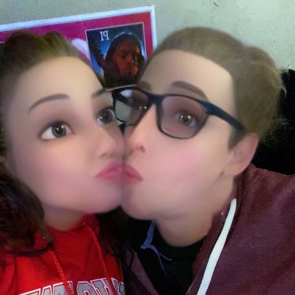 Meet your Posher, Paige - Picture 1 of 1